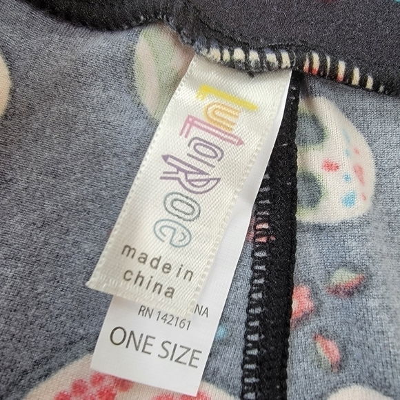 LuLaRoe☆ Sugar Skull Leggings EUC - Picture 2 of 6